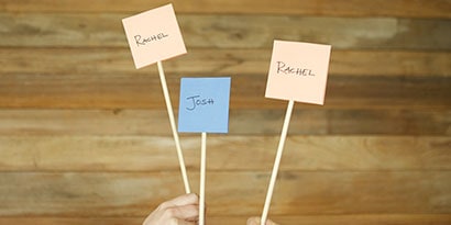 Create voting paddles for the wedding shower guests by attaching two Post-it® Super Sticky Notes back to back on a popsicle stick or skewer
